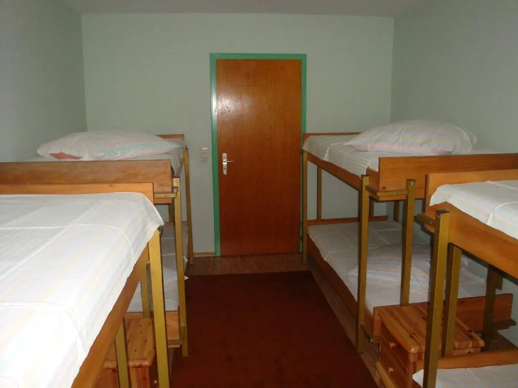 Schöfweg Dingolfinger Haus 호스텔